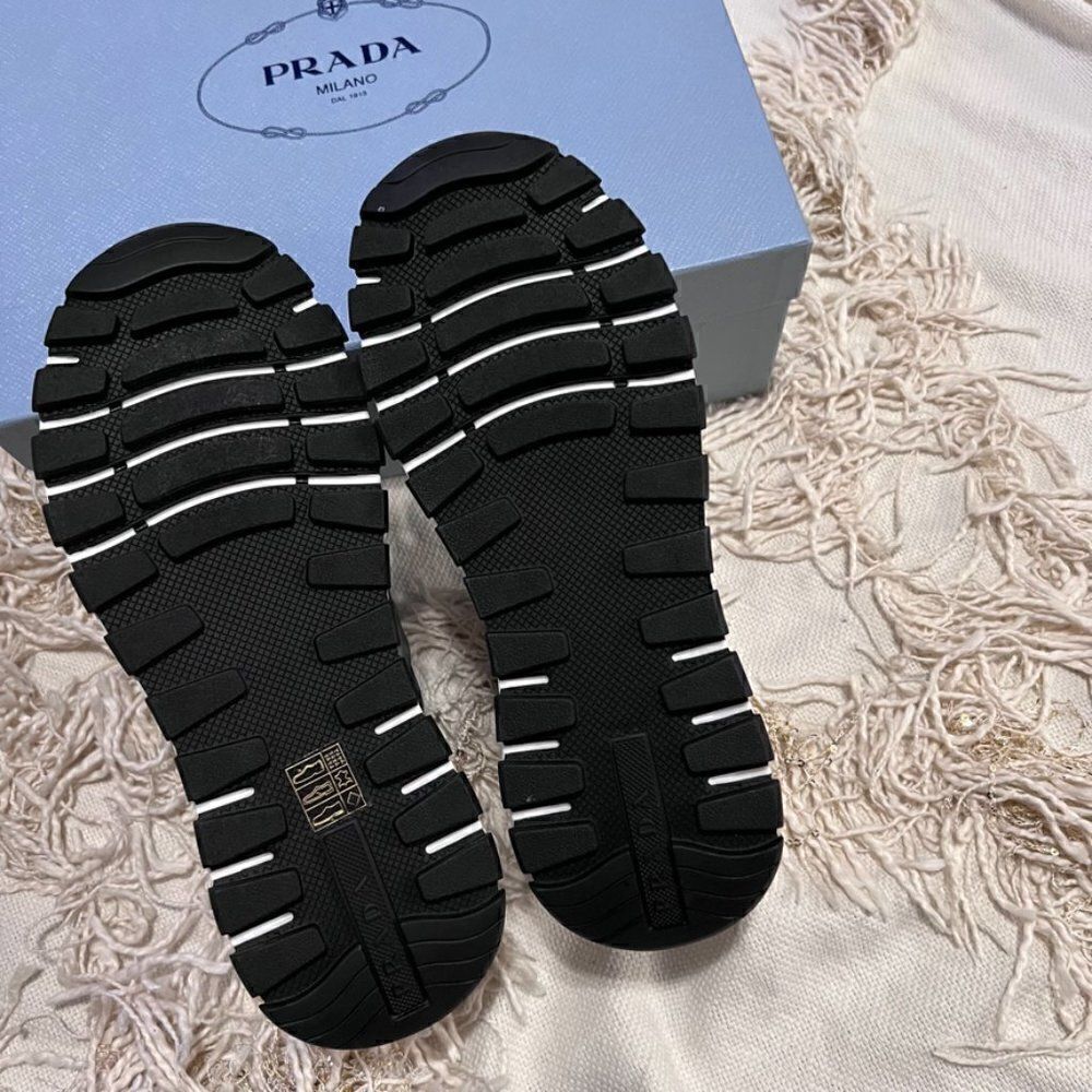 PRADA Logo Nylon Casual Laceup Women’s Sneakers - Picture 7 of 11